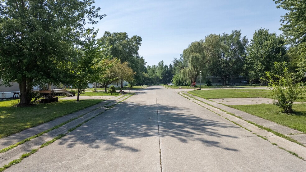 More Photos Of 5822 Natalie Dr, Remington Manufactured Housing Mobile Home Park For Sale