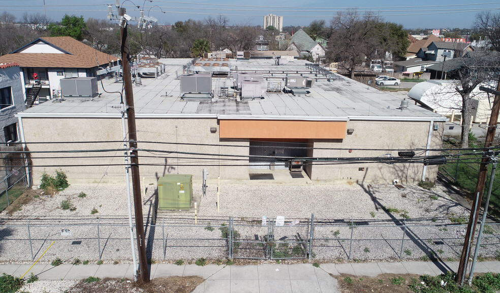 Primary Photo Of 217 Warren St, San Antonio Industrial For Sale