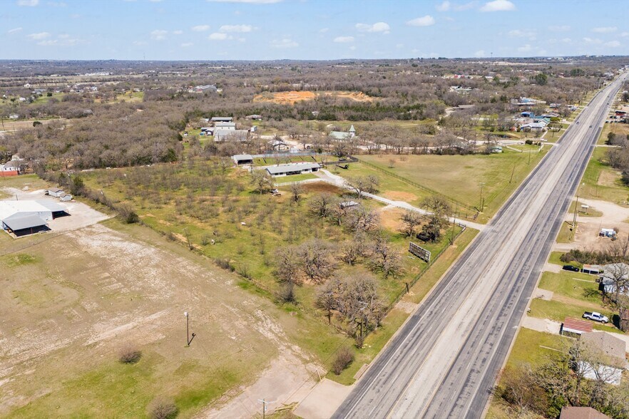 More Photos Of 1641 E Henderson St, Cleburne Land For Sale