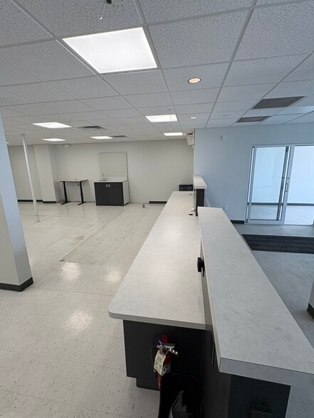 More Photos Of 601-603 19th St, Watervliet Drugstore For Sale