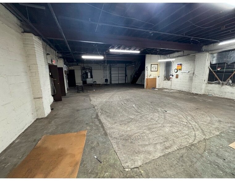 More Photos Of 41 Woodbine St, Bergenfield Warehouse For Sale