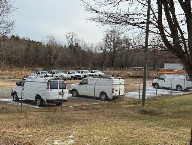 More Photos Of 3316 Gibbon Rd, Charlotte Warehouse For Sale