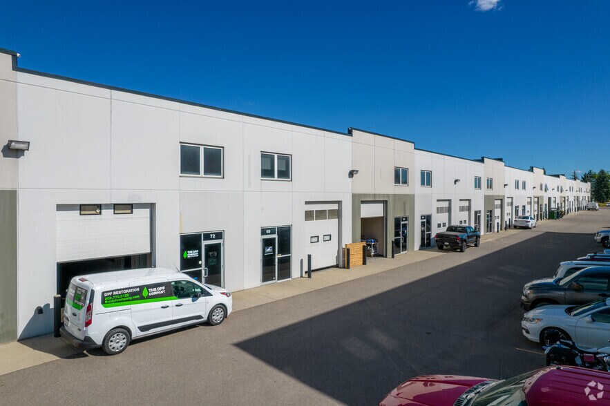 More Photos Of 4807 32nd St SE, Calgary Warehouse For Lease