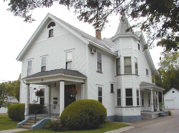 Primary Photo Of 24 Maple St, Essex Junction Office Residential For Lease