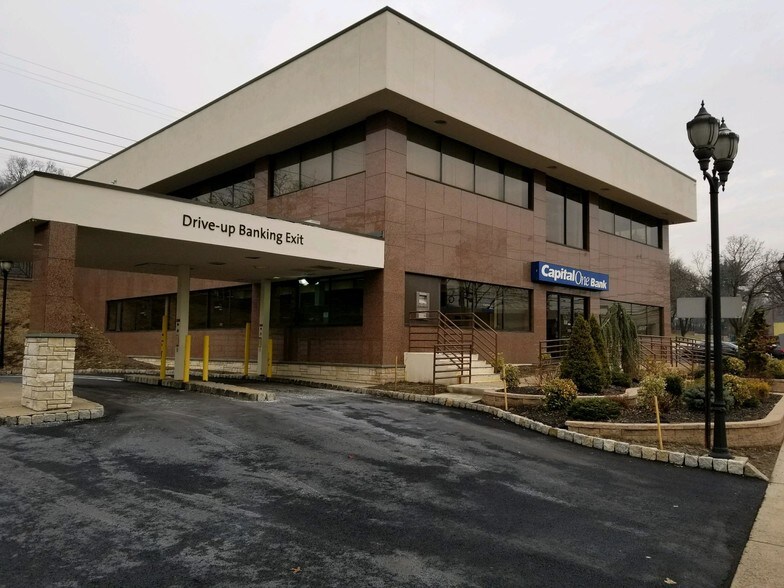 Primary Photo Of 45 Essex St, Millburn Bank For Lease