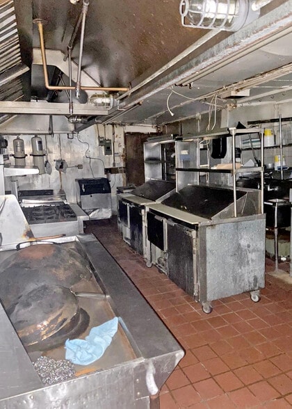 More Photos Of 95 2nd Ave, New York Apartments For Lease