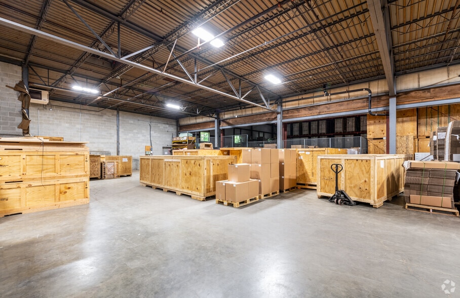 More Photos Of 111 Milk St, Westborough Warehouse For Lease