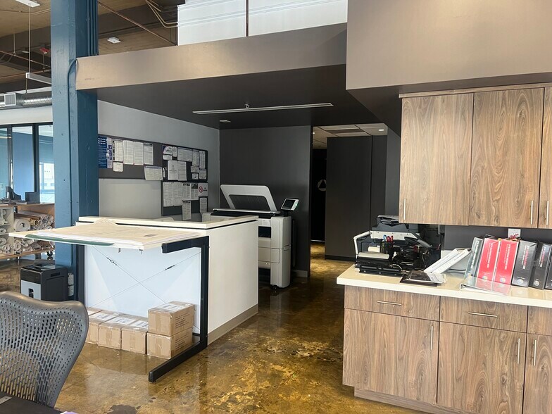 More Photos Of 316 W 2nd St, Los Angeles Loft Creative Space For Lease