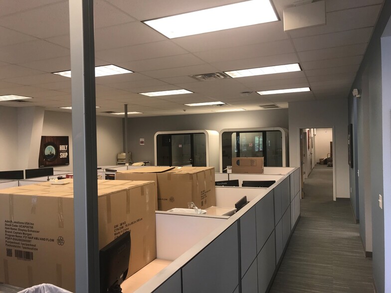 More Photos Of 2704 SE Otis Corley Dr, Bentonville Office For Lease