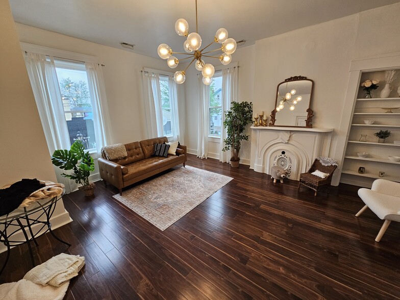 More Photos Of 118-120 W Benson St, Cincinnati Apartments For Lease