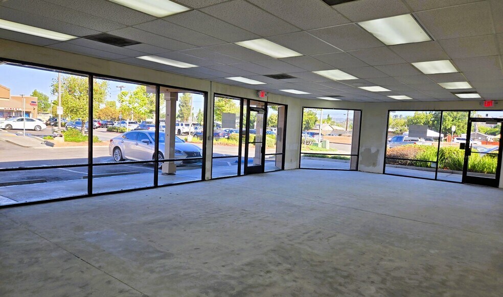 More Photos Of 655-695 E Lincoln Ave, Escondido Unknown For Lease