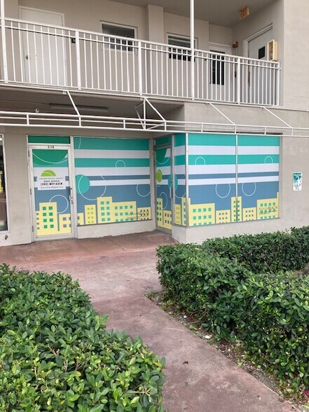 Primary Photo Of 1300 Lincoln Rd, Miami Beach Apartments For Sale