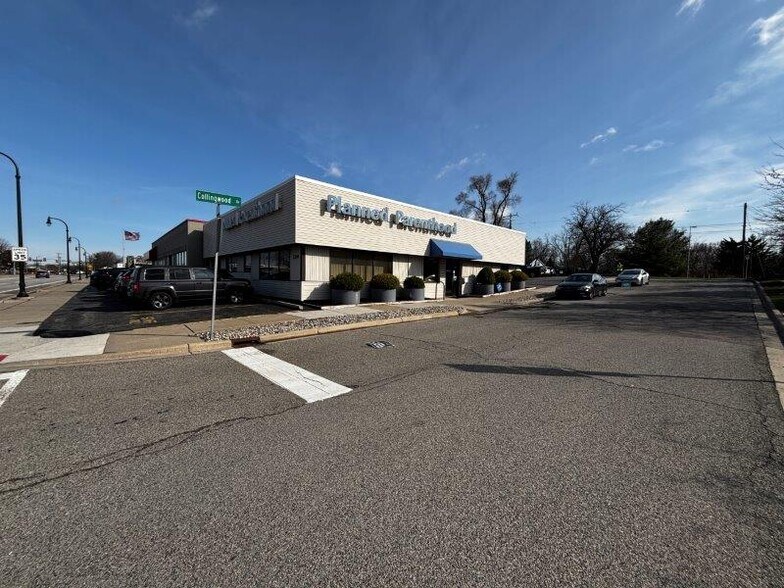 More Photos Of 2370 W Stadium Blvd, Ann Arbor Medical For Lease