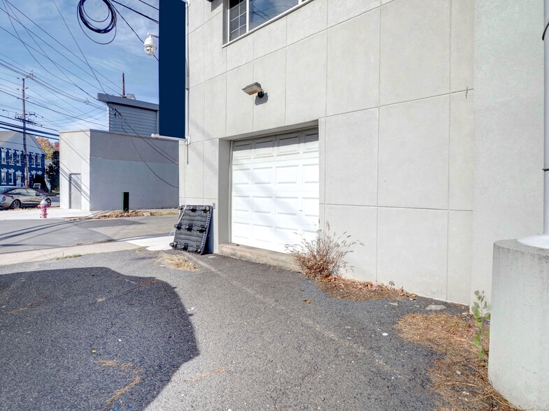 More Photos Of 158 Bergen Tpke, Ridgefield Park Medical For Lease