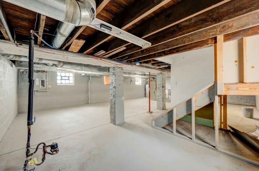 More Photos Of 4432 Pearl Rd, Cleveland Specialty For Sale