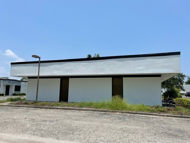 More Photos Of 6210 Samuel Wells, Jacksonville Medical For Sale