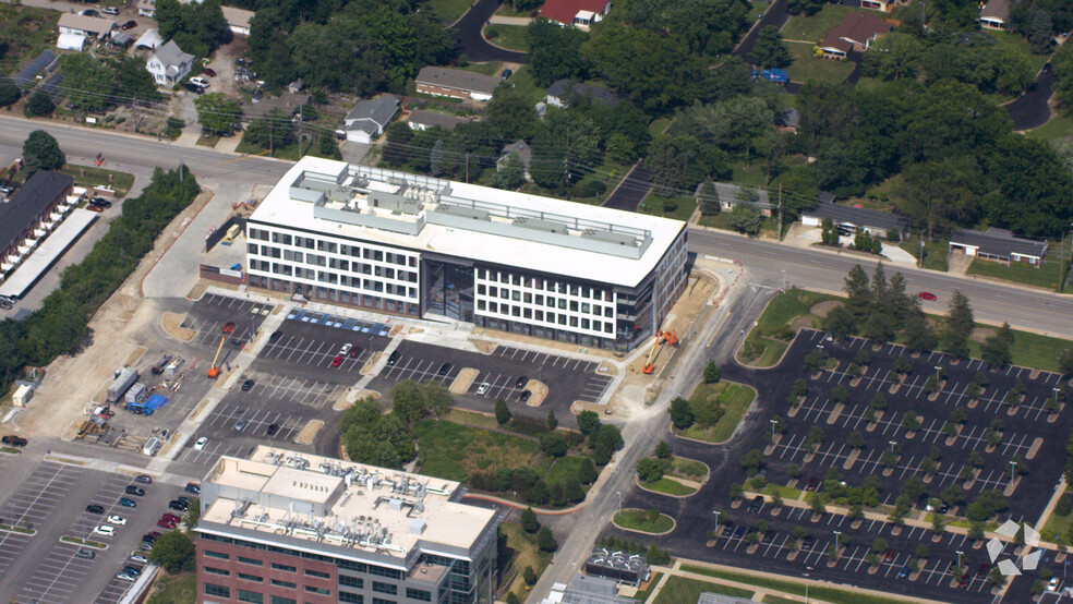 Primary Photo Of 1005 N Warson Rd, Saint Louis Office For Lease