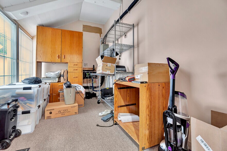 More Photos Of 209 E I St, Ontario Office Residential For Sale