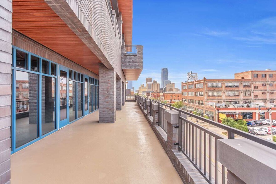 More Photos Of 1122 N Broadway Ave, Oklahoma City Office For Lease