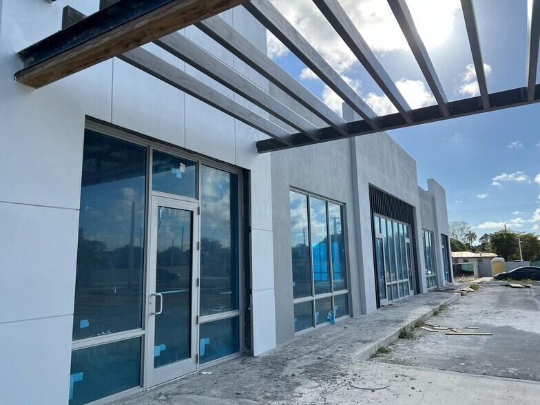 More Photos Of 26755 S Dixie Hwy, Homestead Unknown For Lease