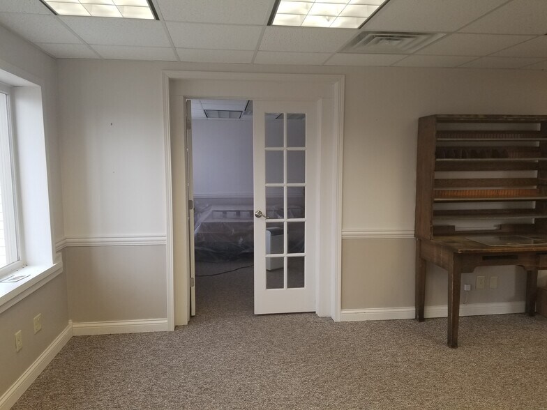 More Photos Of 115 S Union St, Galion Office For Sale
