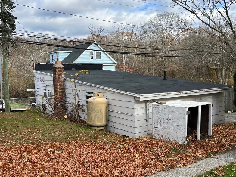 More Photos Of 233 Poquonnock Rd, Groton Restaurant For Sale