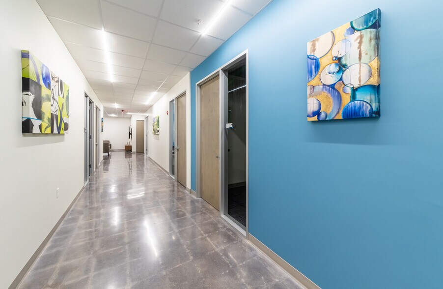 More Photos Of 11211 Taylor Draper Ln, Austin Office For Lease