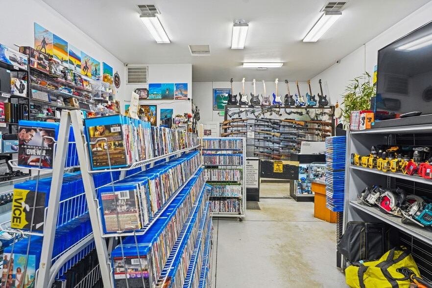 More Photos Of 841 W 1st Ave, Toppenish Freestanding For Sale