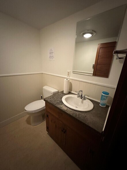 More Photos Of 406 Main St, Great Barrington Office Residential For Sale