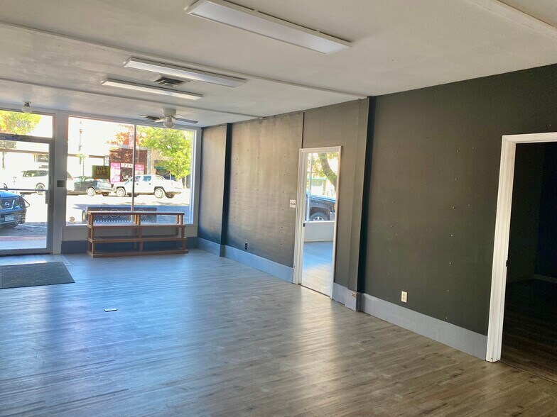 More Photos Of 714-718 Main St, Canon City Storefront For Sale