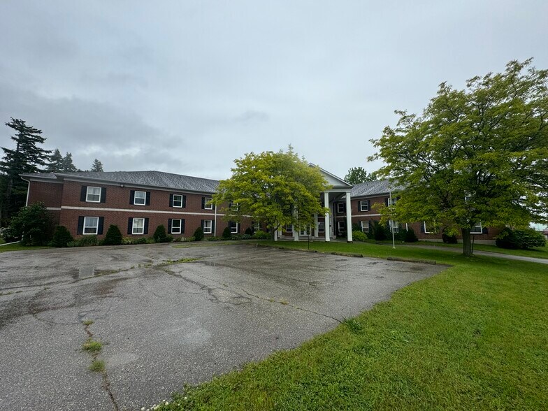 More Photos Of 725 Gibralter St, Norfolk Flex For Sale