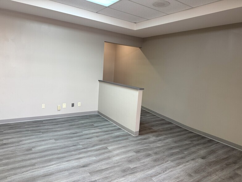 More Photos Of 209 Cherokee St, Kingsport Loft Creative Space For Lease