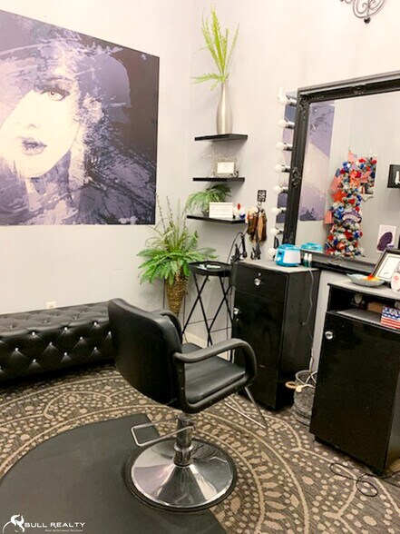 More Photos Of 150 Stone St, Villa Rica Office For Sale