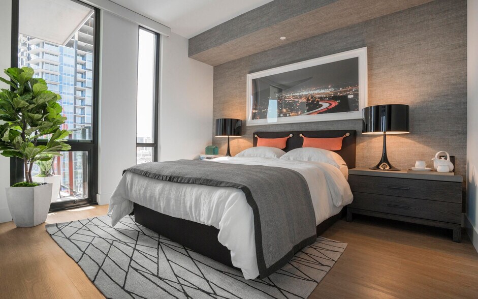 More Photos Of 1501 Island Ave, San Diego Apartments For Lease