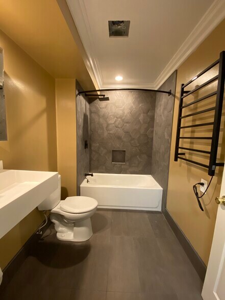More Photos Of 1200 N H St, Lompoc Hotel For Sale