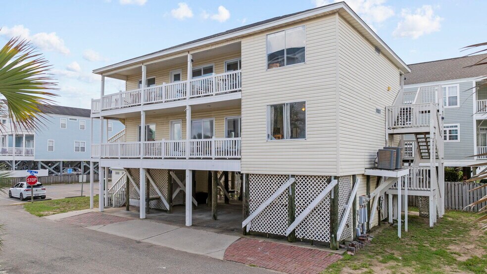 More Photos Of 412 S Seaside Dr, Surfside Beach Multifamily For Sale