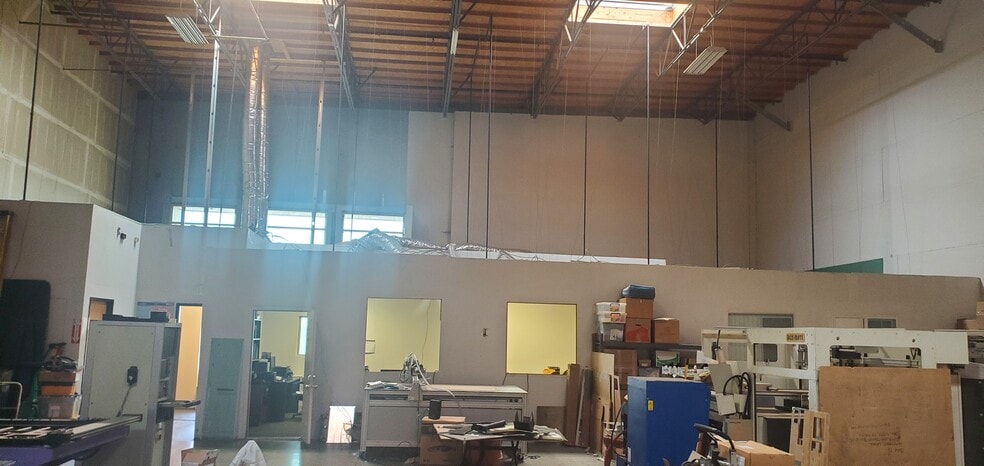 More Photos Of 2195 Britannia Blvd, San Diego Distribution For Sale