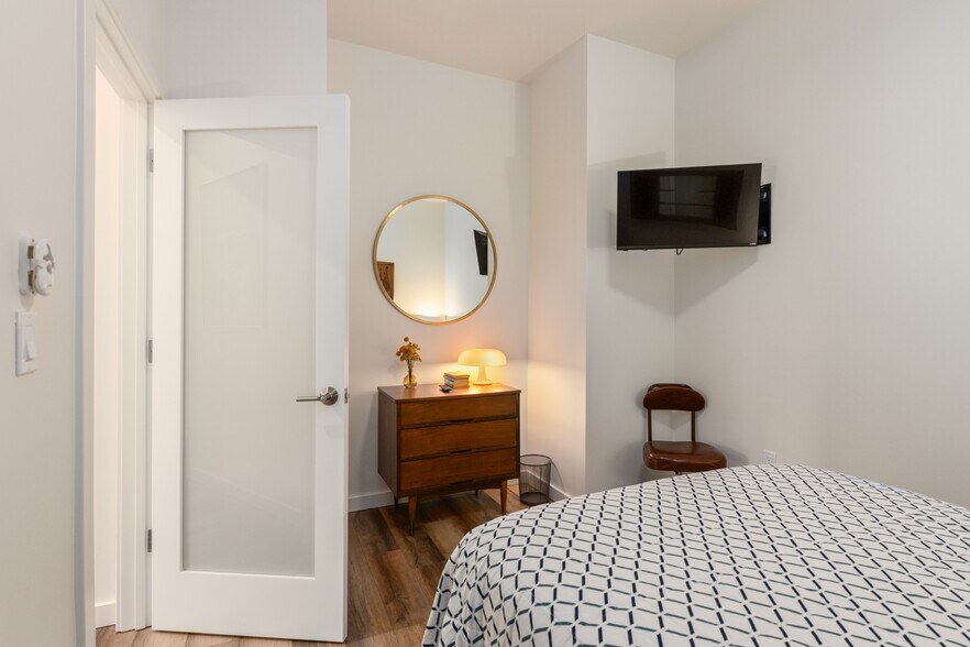 More Photos Of 302 N Main St, Lakeport Storefront For Sale