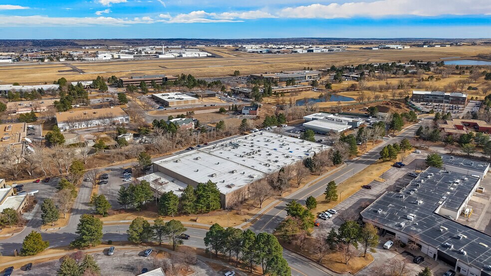 More Photos Of 82 Inverness Dr E, Englewood Warehouse For Sale