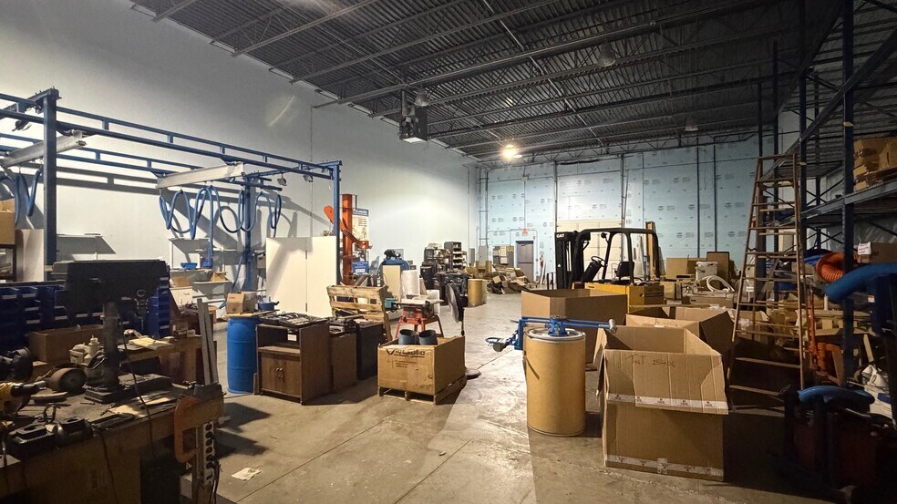More Photos Of 901 S Bolmar St, West Chester Light Manufacturing For Lease