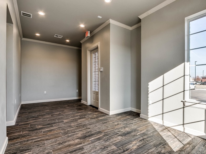 More Photos Of 2232 NW 36th Ave, Norman Office For Sale