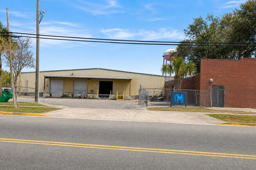 More Photos Of 1141 US Highway 41 NW, Jasper Distribution For Lease