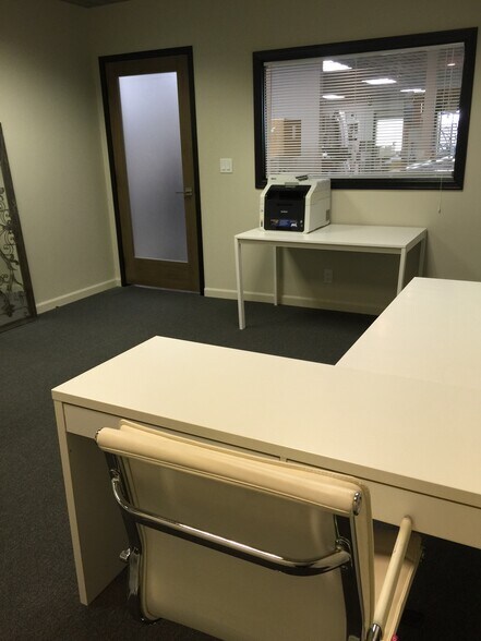 More Photos Of 30052-30062 Aventura, Rancho Santa Margarita Light Manufacturing For Lease