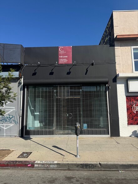 More Photos Of 7555-7555 1/2 Melrose Ave, Los Angeles Storefront For Lease