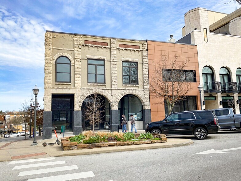 More Photos Of 26 W Center St, Fayetteville Storefront Retail Office For Sale