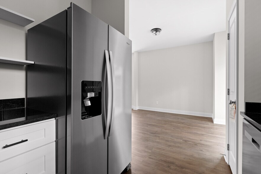 More Photos Of , Chattanooga Specialty For Sale