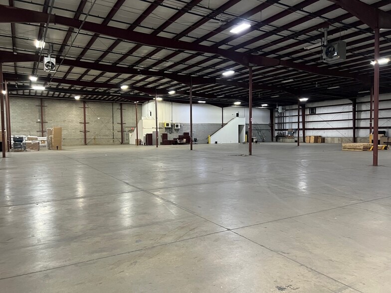 More Photos Of 2851 Prairie St SW, Grandville Manufacturing For Lease