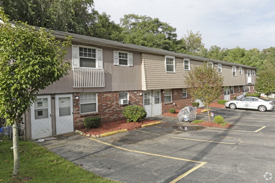 More Photos Of 621 E Deborah Jane Dr, Plum Apartments For Sale