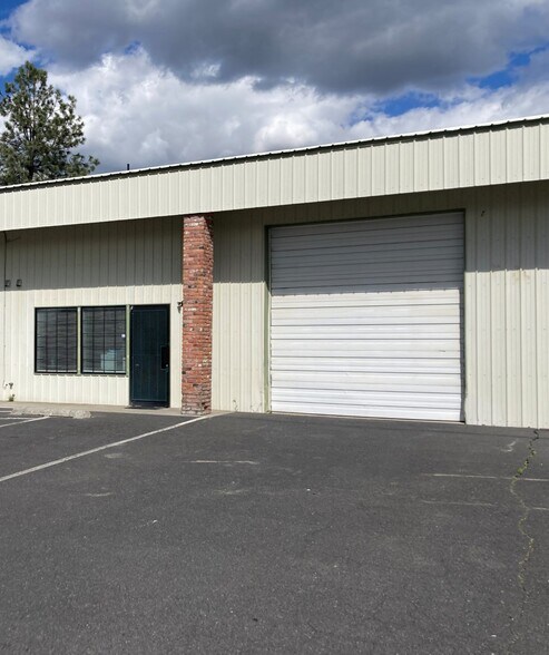 More Photos Of 7826 N Market St, Spokane Warehouse For Lease