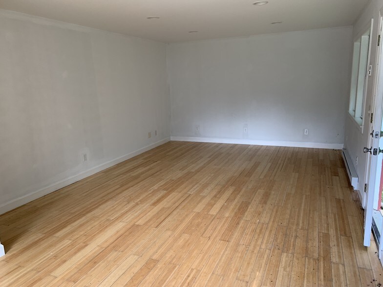 More Photos Of 9215 Baltimore National Pike, Middletown Specialty For Sale